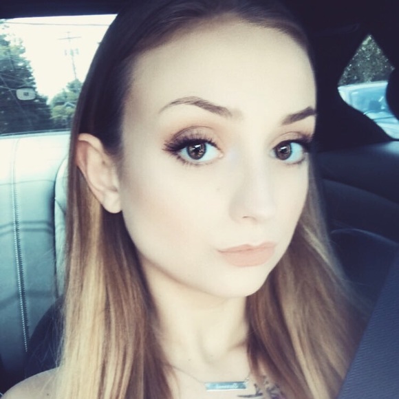 Meet your Posher, Savannah - Picture 1 of 1